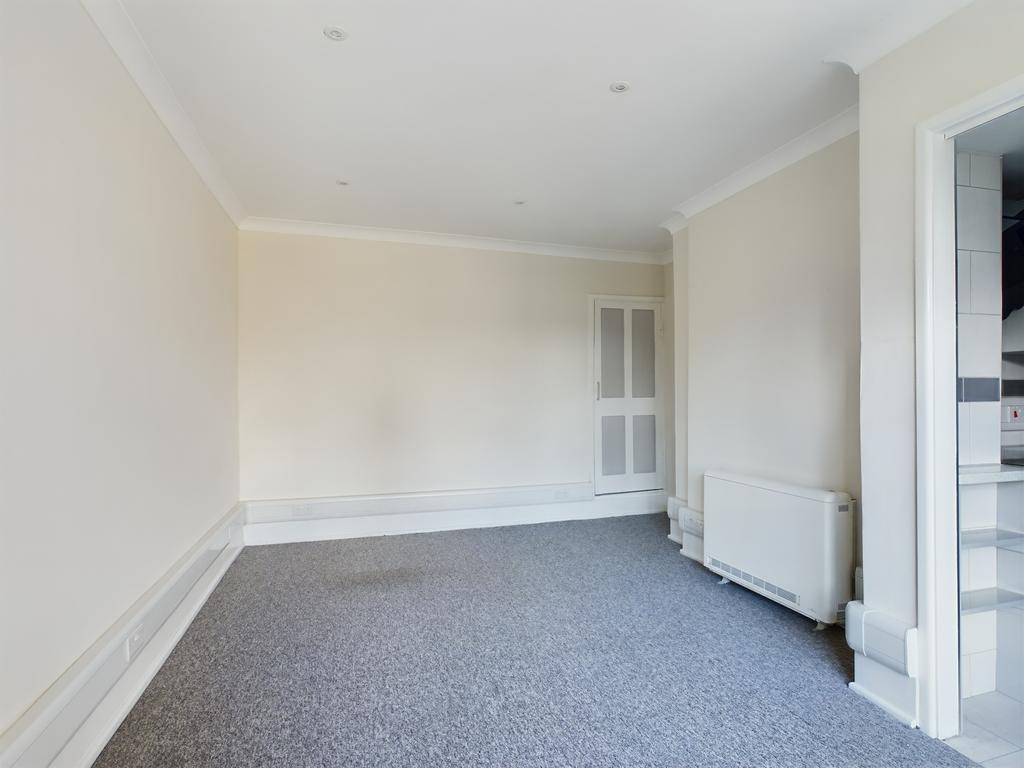 Flat 10