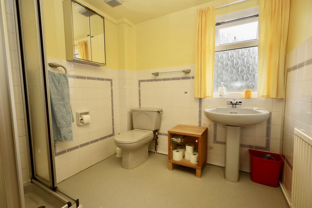 Ist floor shower room