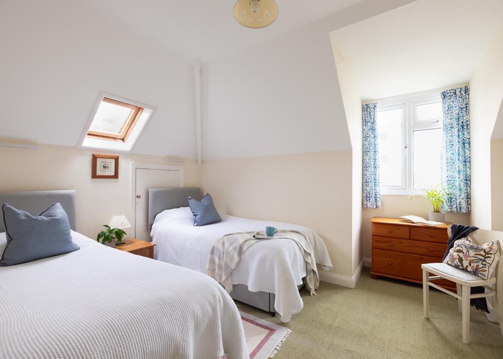 67e52c96901fb St Moritz Court 5-14