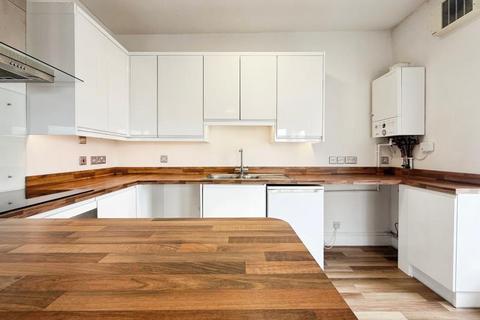 2 bedroom flat to rent, Gloucester Road, Bristol BS11