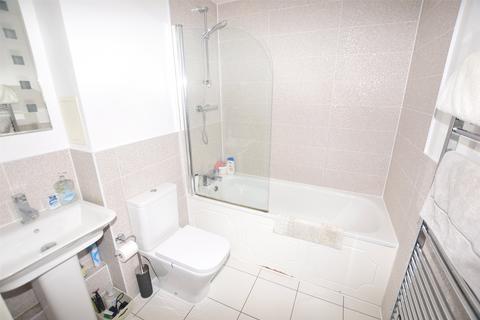 1 bedroom apartment to rent, Crown Drive, Romford RM7