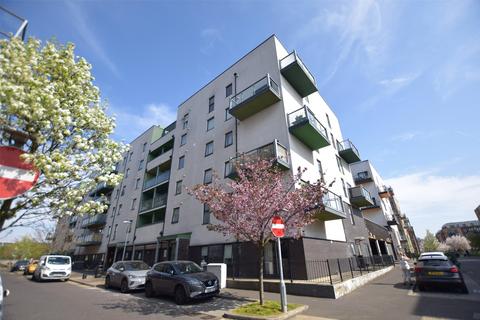 1 bedroom apartment to rent, Crown Drive, Romford RM7