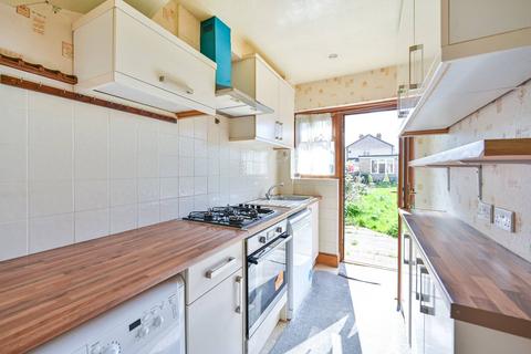 3 bedroom terraced house to rent, Red Lion Road, Surbiton, KT6