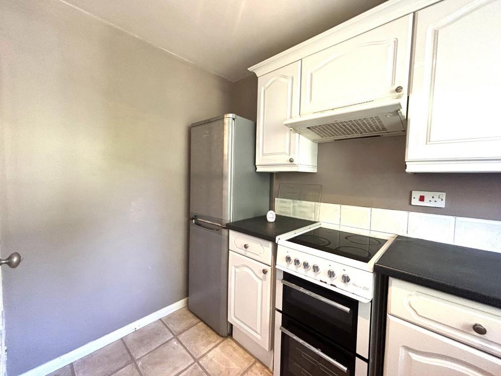 Kitchen 1.jpeg