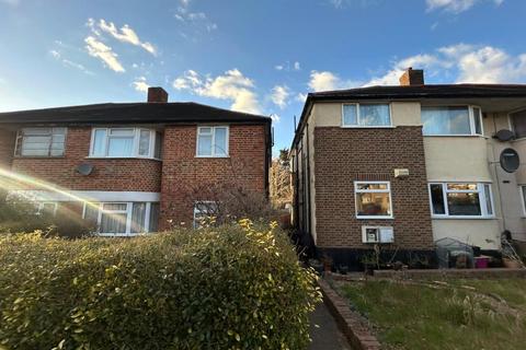 96 Meadowview Road, London, SE6 3NN
