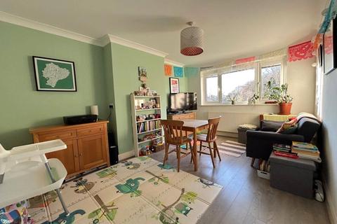 96 Meadowview Road, London, SE6 3NN