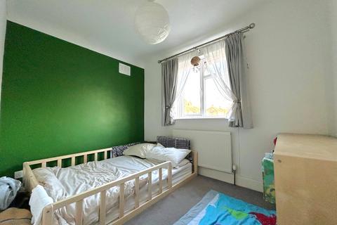 96 Meadowview Road, London, SE6 3NN