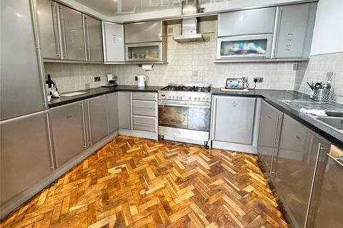 2 bedroom apartment for sale, The Hard, Portsmouth, Hampshire
