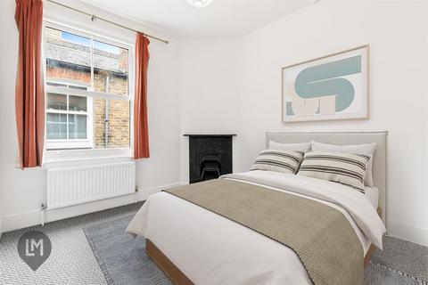 3 bedroom flat for sale, Durnsford Road, London
