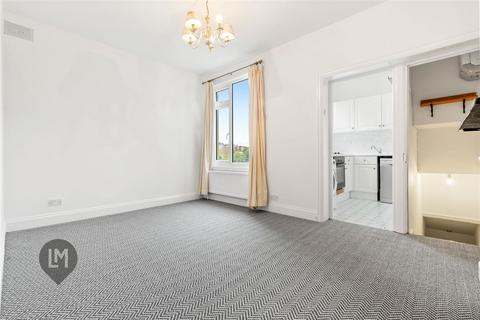 3 bedroom flat for sale, Durnsford Road, London