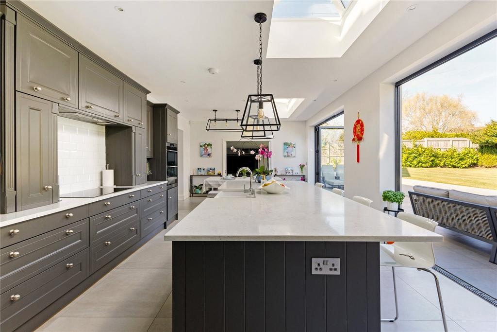 Kitchen/Breakfast
