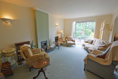12 Lyefield Road West, Charlton Kings, Cheltenham, GL53 8HA