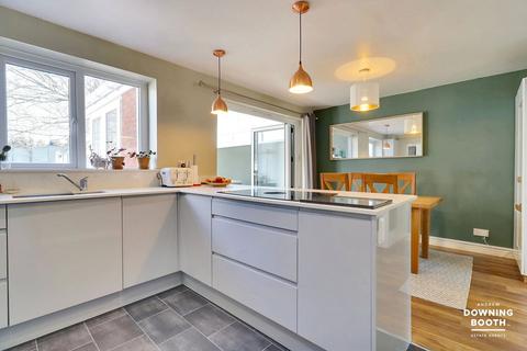 7 Autumn Drive, Lichfield, WS13 6BB
