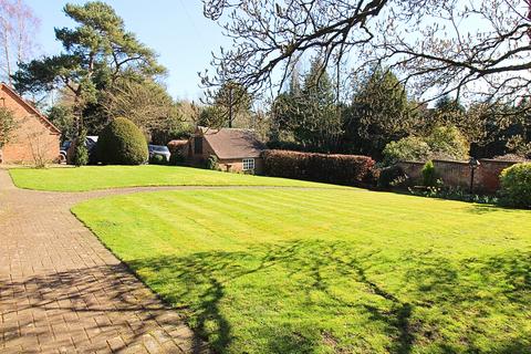 5 bedroom detached house for sale, Rectory Lane, Upton Warren B61