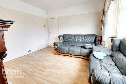 3 bedroom semi-detached house for sale, Ayres Drive, Stanground