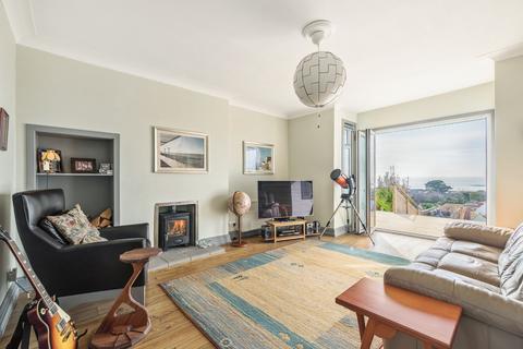 19 Fullerton Drive, Seamill, West Kilbride, KA23 9HS