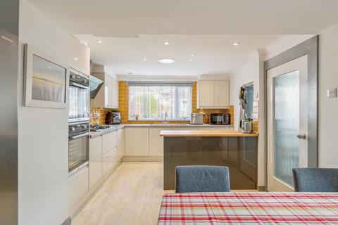 19 Fullerton Drive, Seamill, West Kilbride, KA23 9HS