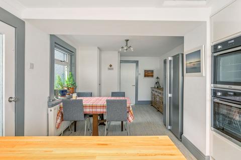19 Fullerton Drive, Seamill, West Kilbride, KA23 9HS