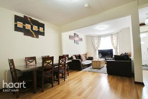 3 bedroom terraced house to rent, Vernon Avenue, London