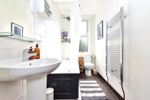 10 De Lacy Mount, Leeds, LS5 3JF