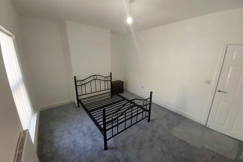 2 bedroom terraced house to rent, Co-Operative Street, Derby, DE23
