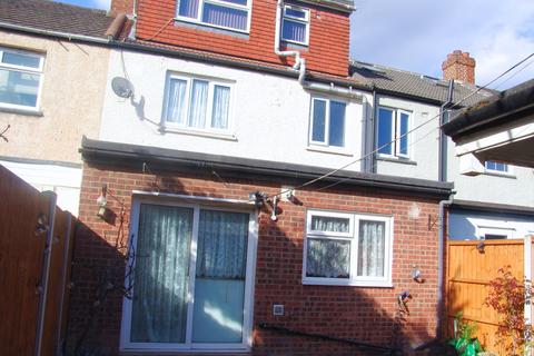 3 bedroom terraced house for sale, Tinto Road, London E16