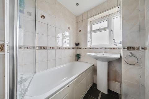 2 bedroom apartment for sale, South Norwood Hill, London