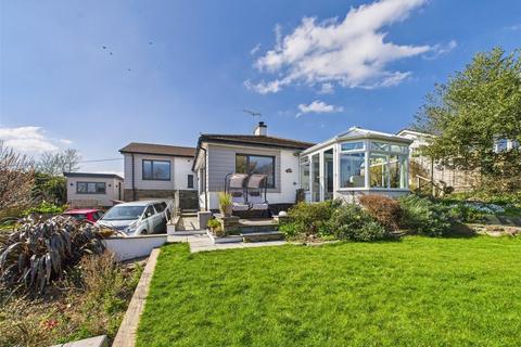 2 Cedar Grove, Bude, EX23 8NB