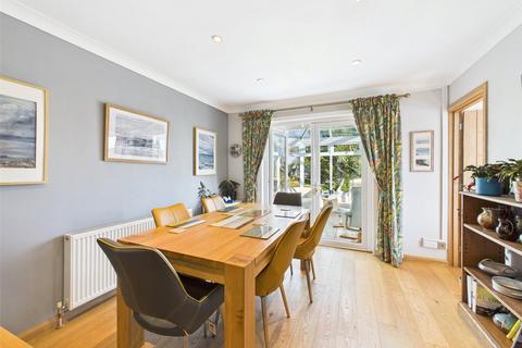 2 Cedar Grove, Bude, EX23 8NB