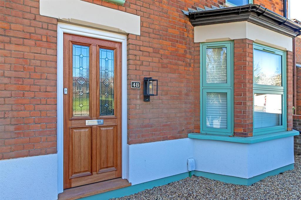 4 BFrogmore Road-5.jpg