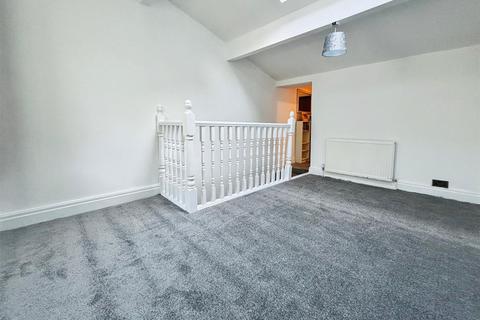 27 Stony Lane, Bradford, BD2 2HL