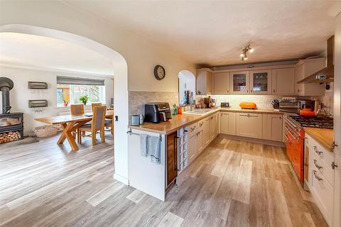 41 Capstan Drive, Littlehampton, BN17 6SF