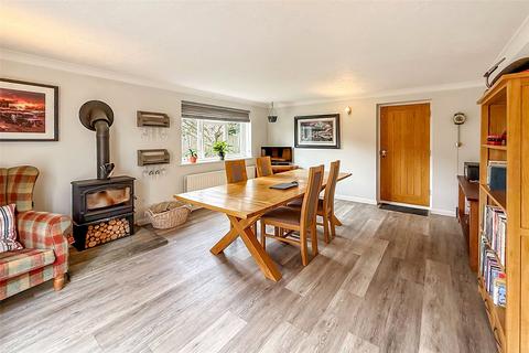 41 Capstan Drive, Littlehampton, BN17 6SF