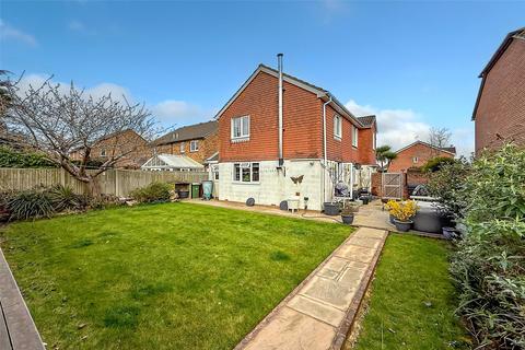 41 Capstan Drive, Littlehampton, BN17 6SF