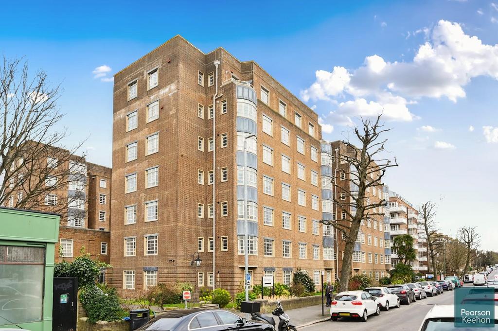 80 Harewood Court BN3 (18).jpg