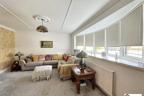 45 Furzeland Drive, Neath, SA10 7UG