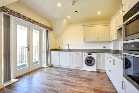 2 bedroom penthouse for sale, Kings Square, Leeds, ME17