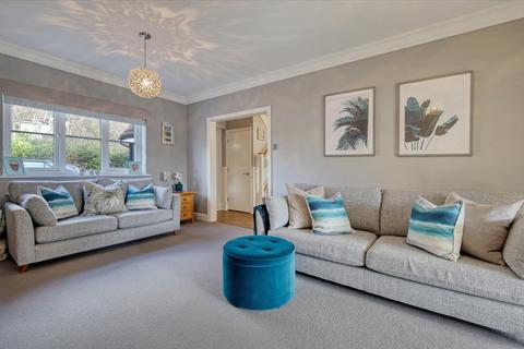 3 Clevedon Close, Great Notley, Braintree, CM77 7YT