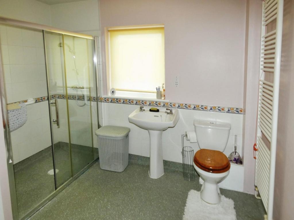 Ensuite Shower Room