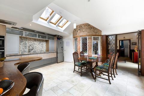 undefined, West Drive, Cheltenham, Gloucestershire, GL50