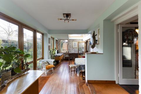 undefined, West Drive, Cheltenham, Gloucestershire, GL50