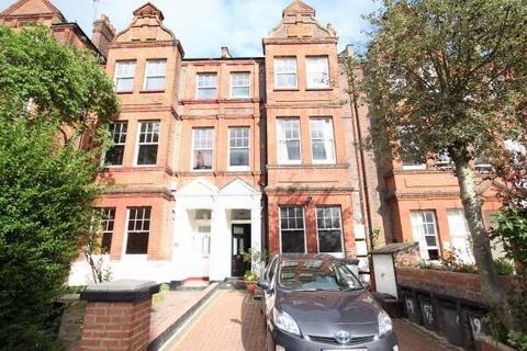 1 bedroom flat to rent, South Hampstead, London NW6