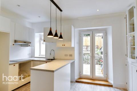 2 bedroom terraced house to rent, Lower Ellacombe Church Road, Torquay