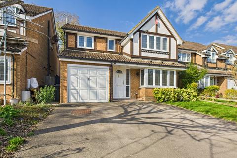 33 Groves Lea, Mortimer, Reading, RG7 3SS