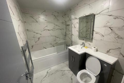 2 bedroom flat to rent - Bearwood Road, Smethwick B66