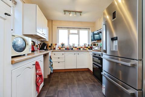 3 bedroom detached bungalow for sale, Cambrian Avenue, Oswestry SY11