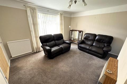 3 bedroom semi-detached house for sale, Dovedale Road, Corby NN17