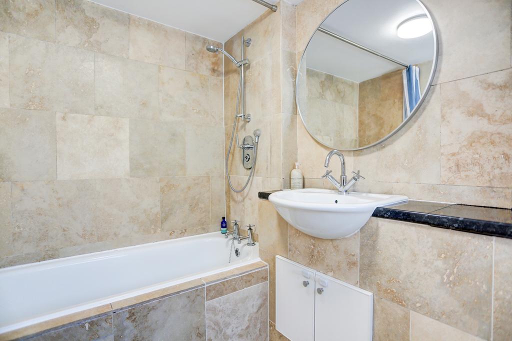 Bathroom2