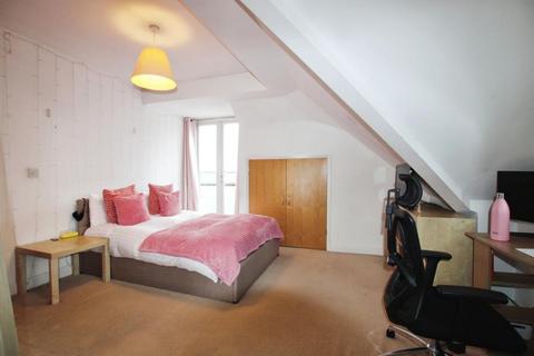 2 bedroom apartment to rent, Hurlingham Road, St. Andrews BS7