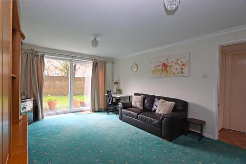 2 bedroom maisonette for sale, Granville Close, Croydon